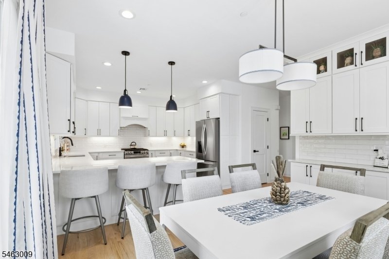 Condo in Garwood, New Jersey, United States 3 - 18948097