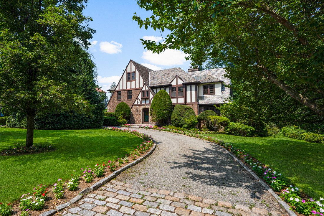 House in New Rochelle, New York, United States 2 - 18948004