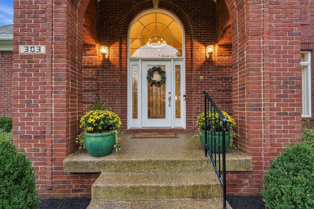 House in Watterson Park, Kentucky, United States 4 - 18948108