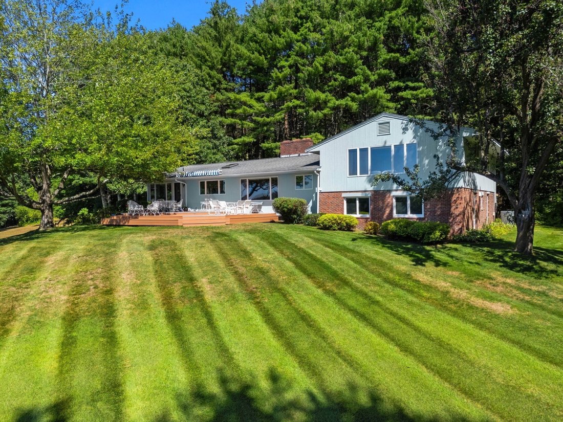 House in Groton, Massachusetts, United States 2 - 18948047