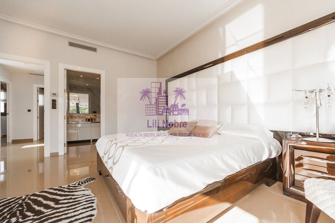 Villa in Moncloa-Aravaca, Madrid, Spain 4 - 18947956