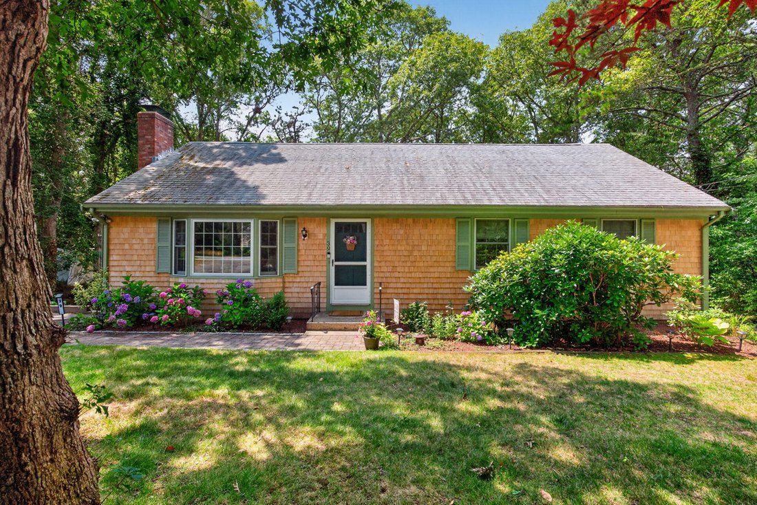 House in Harwich, Massachusetts, United States 2 - 18948042