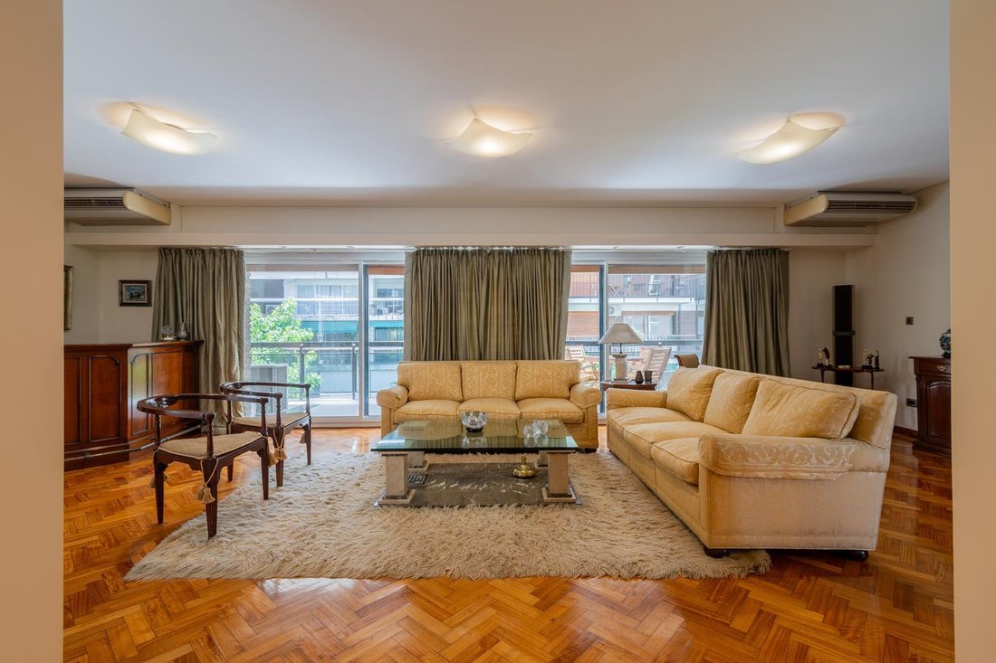 Apartment in Buenos Aires, Buenos Aires, Argentina 1 - 18948002