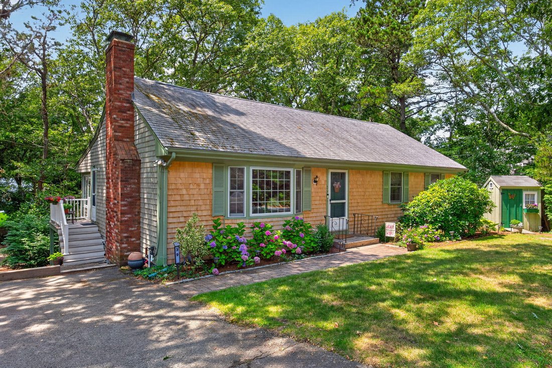 House in Harwich, Massachusetts, United States 1 - 18948042