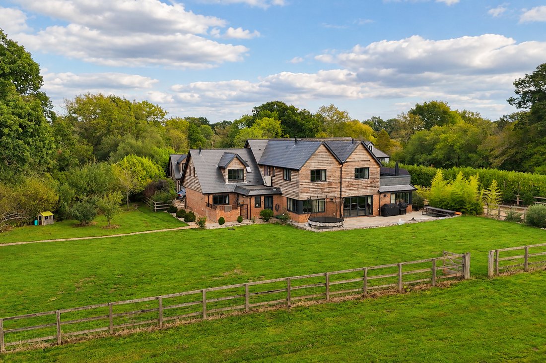 House in East Wellow, England 1 - 18952267