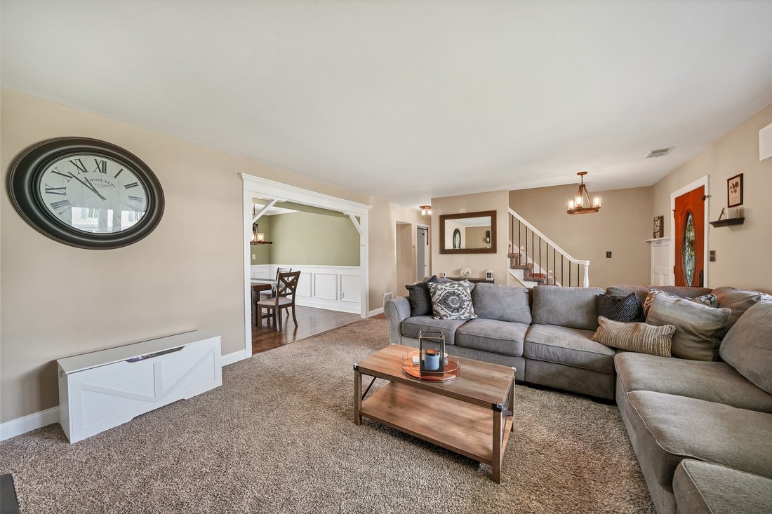 House in Roxbury Township, New Jersey, United States 2 - 18950690