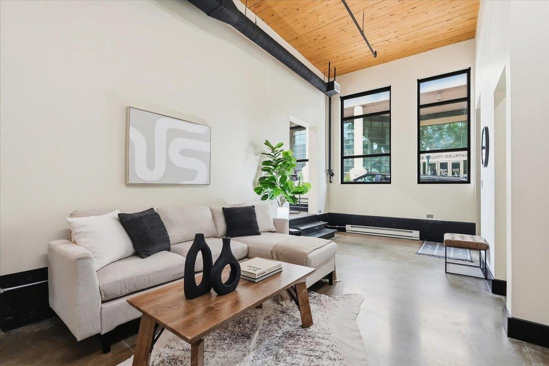 Condo in Madison, Wisconsin, United States 5 - 18951901