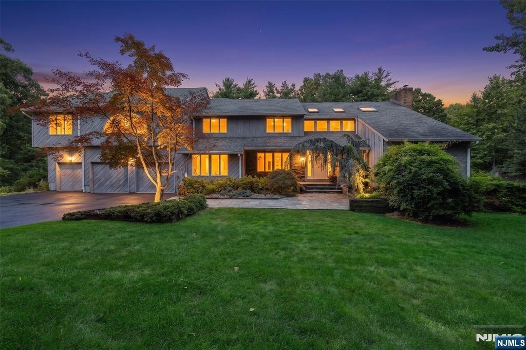 House in Woodcliff Lake, New Jersey, United States 2 - 18950505