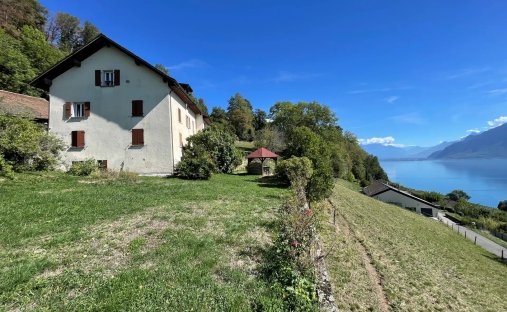 House in Saint-Saphorin, Vaud, Switzerland 1