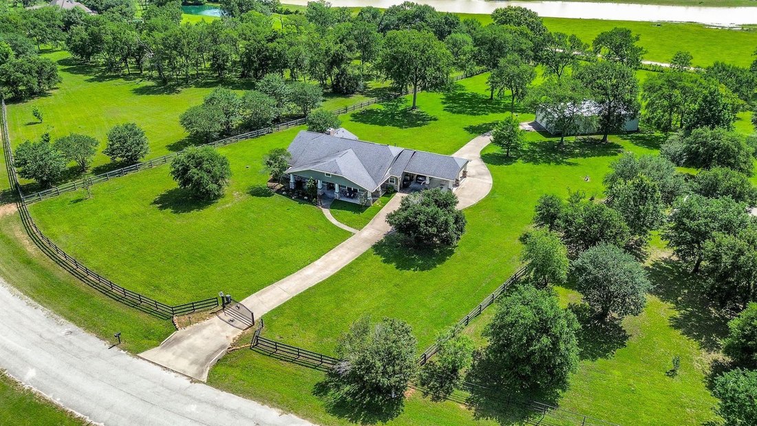 House in Hempstead, Texas, United States 3 - 18949240