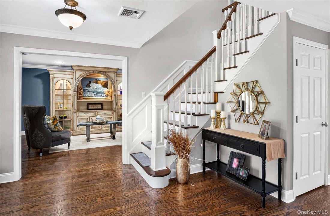 House in West Islip, New York, United States 2 - 18952338