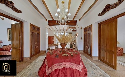 Villa in Chiva, Valencian Community, Spain 1