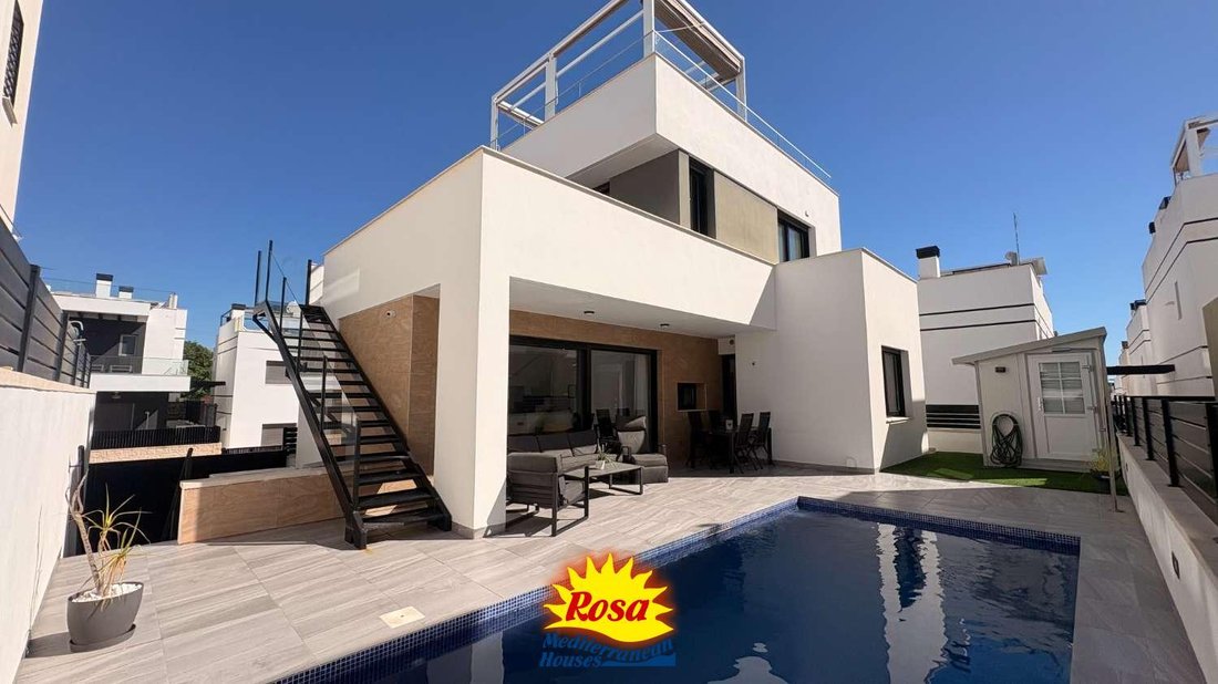 Villa in Torrevieja, Valencian Community, Spain 1 - 18952696