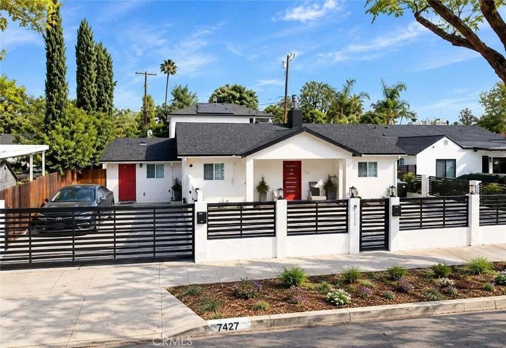 Condo in Los Angeles, California, United States 1 - 18953791