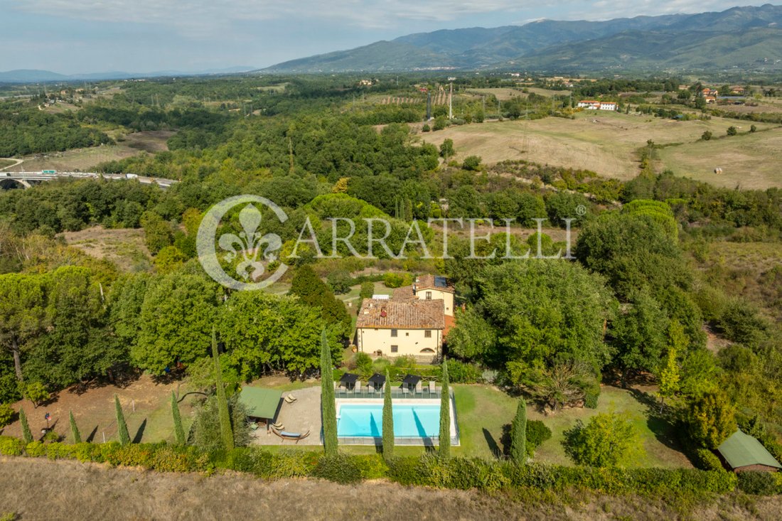 Country House in Terranuova Bracciolini, Tuscany, Italy 2 - 18577760