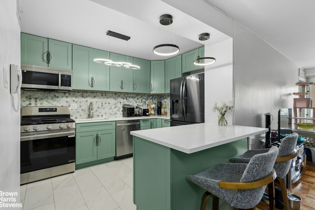 Co Op in New York, New York, United States 4 - 18952827