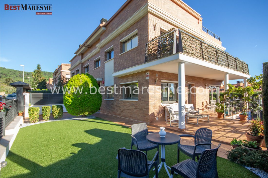 Townhouse in Cabrera de Mar, Catalonia, Spain 2 - 18953080