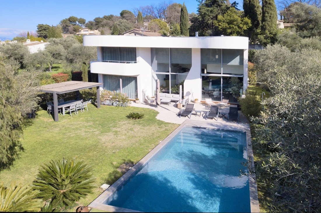 Villa in Valbonne, Provence-Alpes-Côte d'Azur, France 2 - 17419809