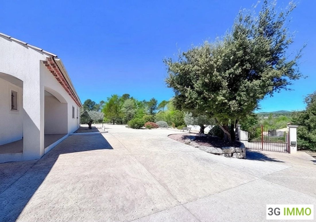 House in Ollieres, Provence-Alpes-Côte d'Azur, France 2 - 18950483