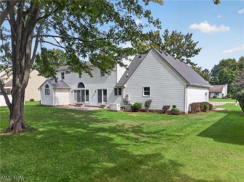 House in Avon Lake, Ohio, United States 3 - 18952711