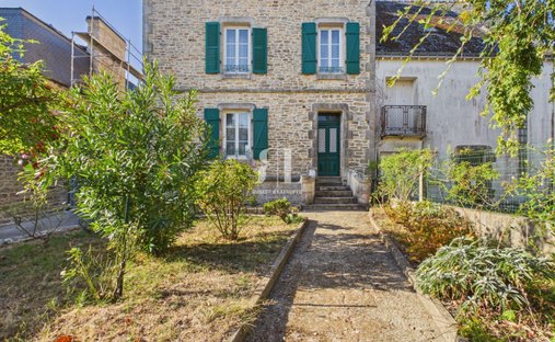 House in Centre Ville Sud Ouest, Plœmeur, France 1