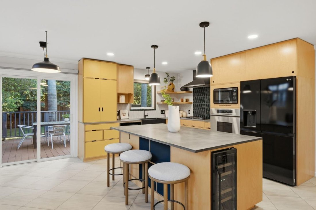 House in Redwood City, California, United States 5 - 18953196
