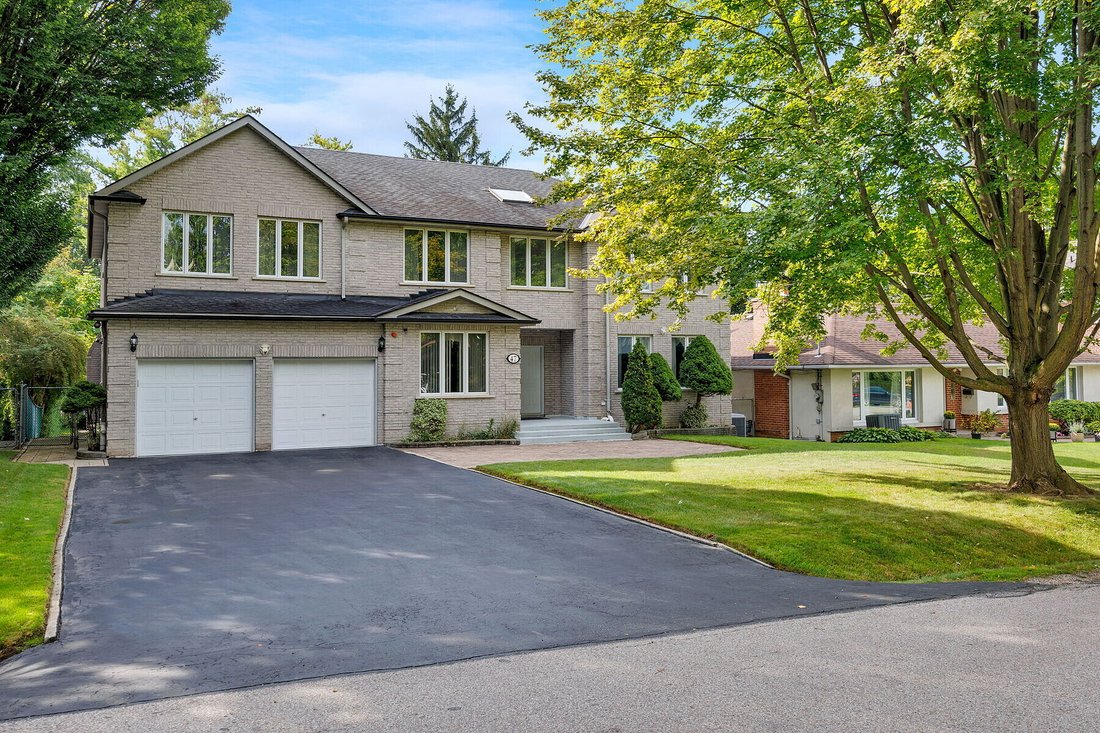 House in Toronto, Ontario, Canada 2 - 18950892