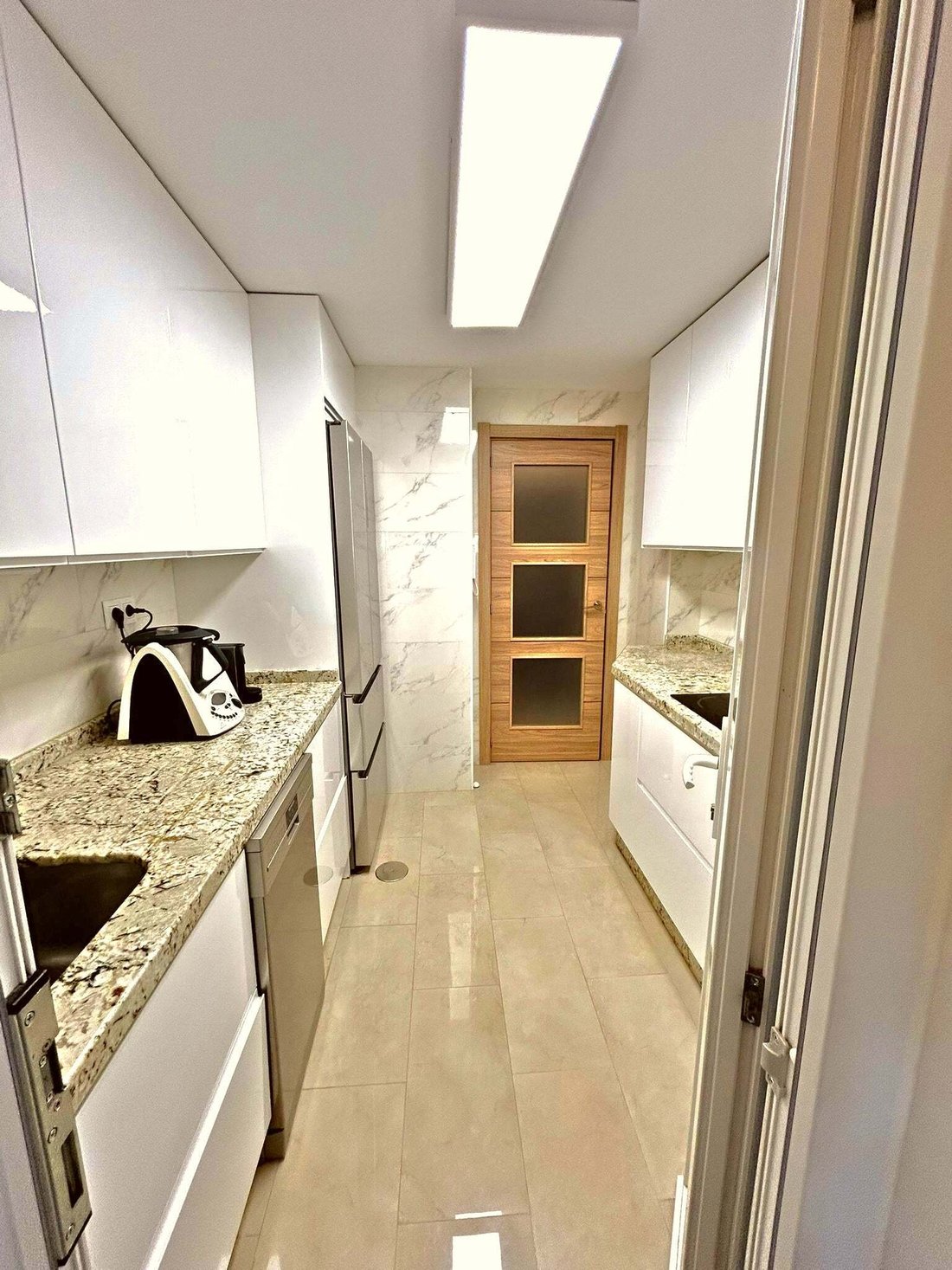 Apartment in Marbella, Andalusia, Spain 4 - 17955992