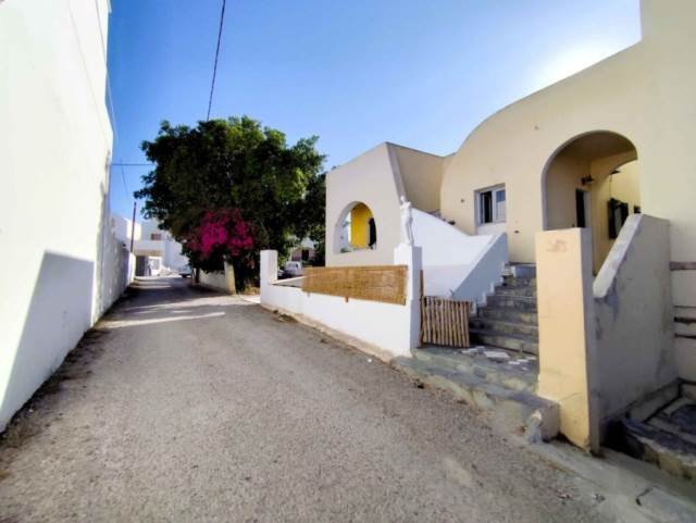 Estate in Thira, Aegean, Greece 2 - 18952409