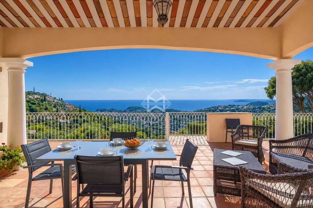 Villa in Nord, Cavalaire-sur-Mer, France 5 - 17063976