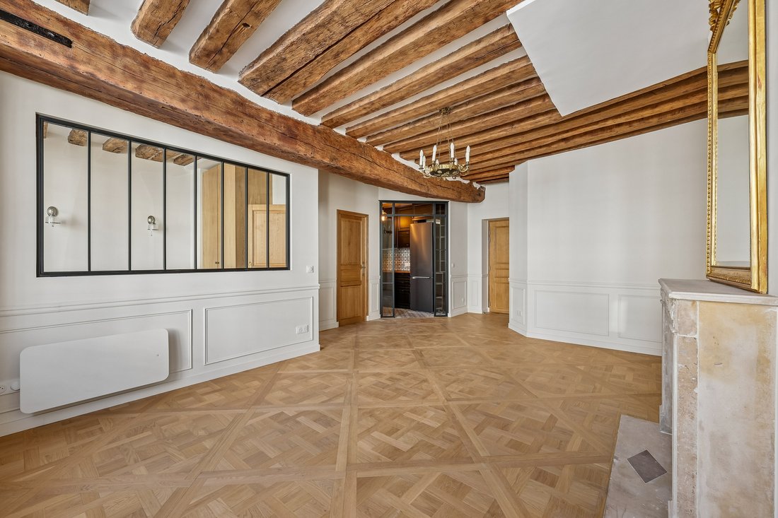 Apartment in Île Saint Louis, Paris 4e Arrondissement, Paris 3 - 18950202
