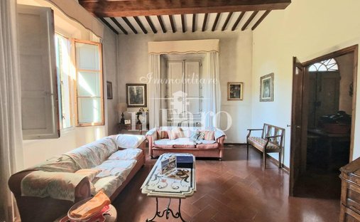 Villa in Torricella, Campi Bisenzio, Tuscany 1