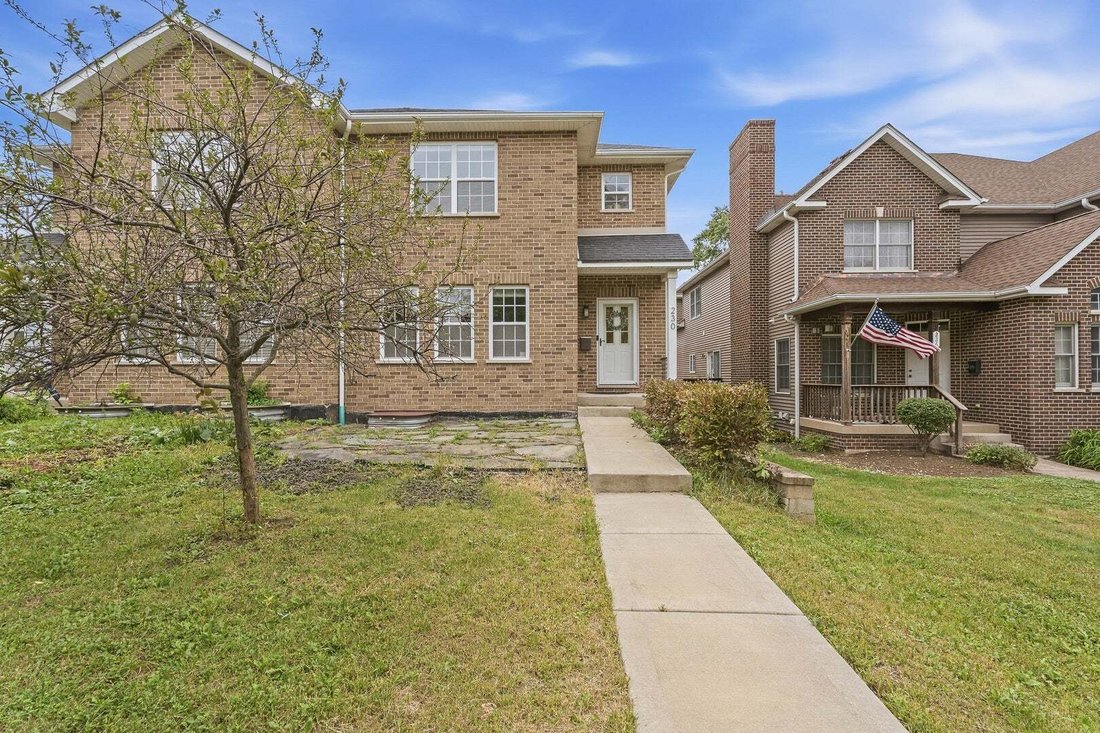Townhouse in Willowbrook, Illinois, United States 1 - 18953286