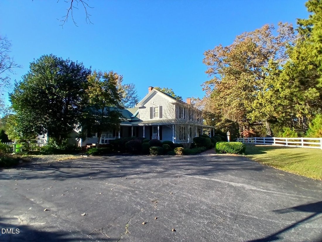 House in Apex, North Carolina, United States 4 - 18952826