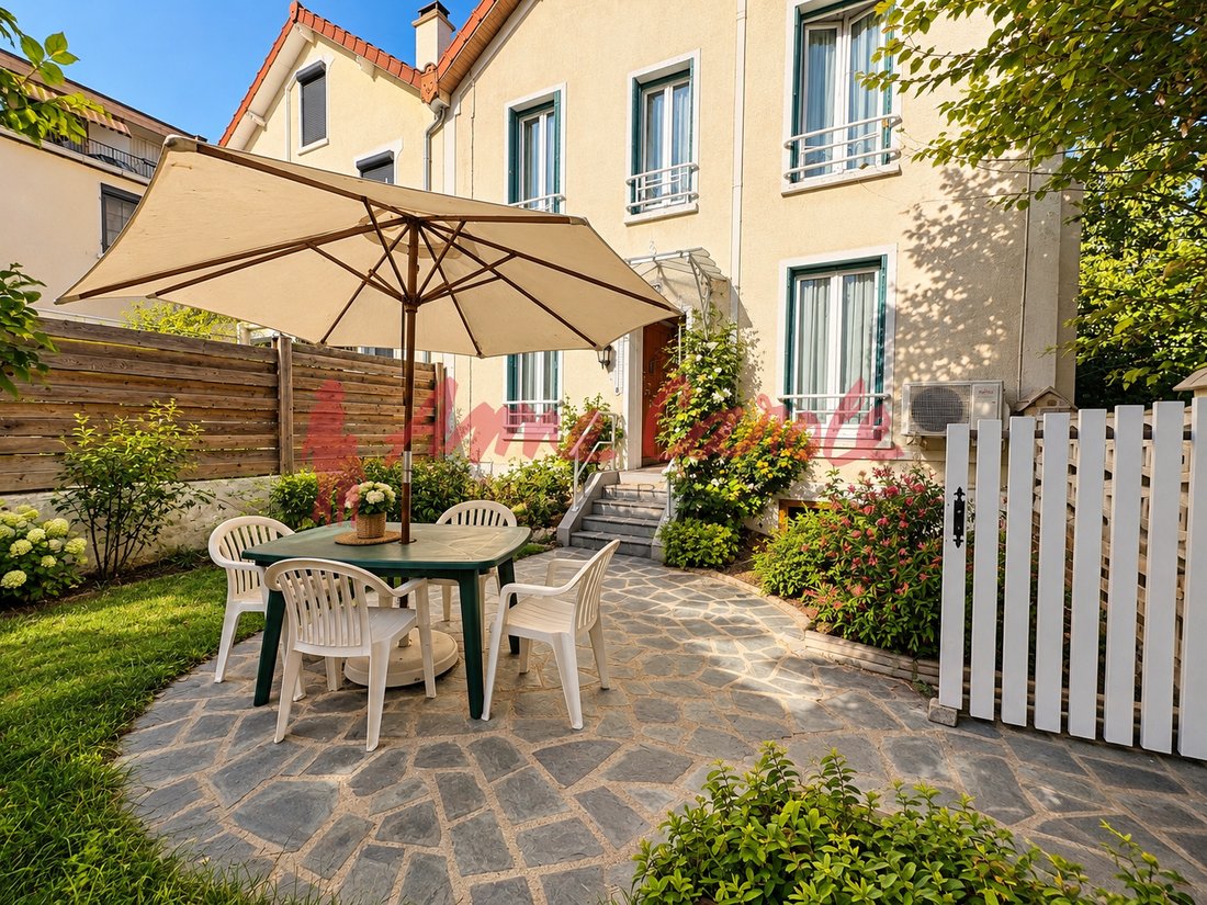 House in Peri, Joinville-le-Pont, France 1 - 18954409