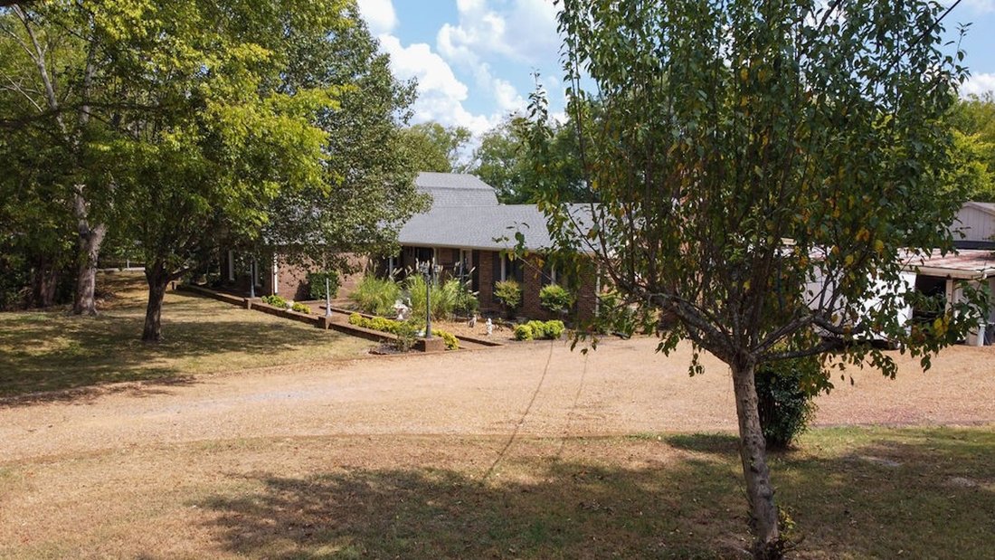 House in Lebanon, Tennessee, United States 4 - 18950711