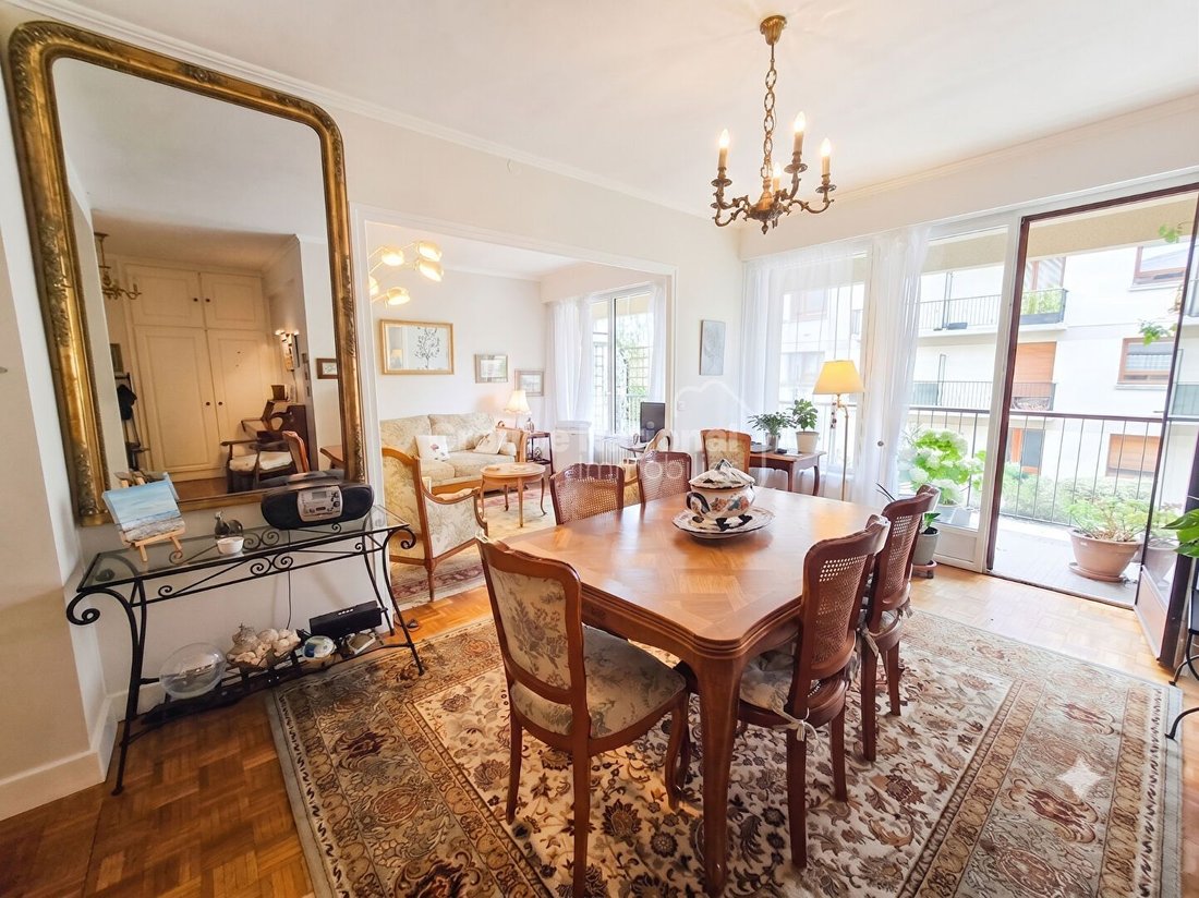 Apartment in Domaine National du Château, Versailles, France 1 - 18954445