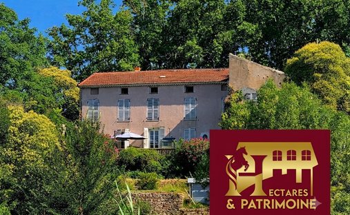 House in Partie Nord-Ferrieres-Cadenades-Rouviere, Le Muy, France 1