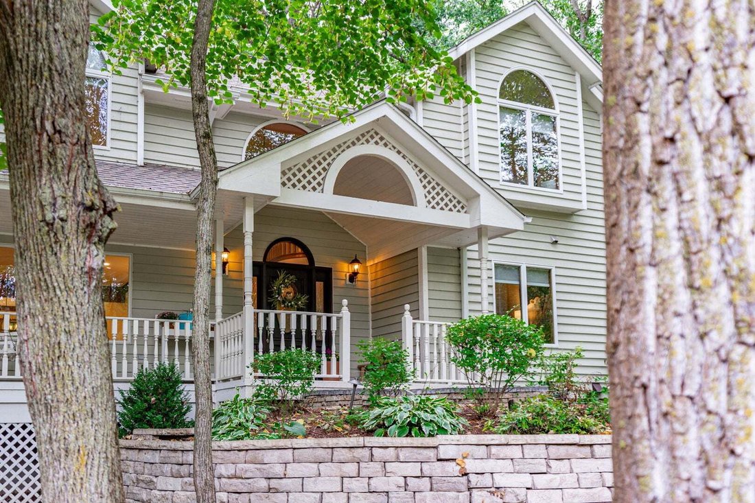 House in Campton Hills, Illinois, United States 5 - 18953368