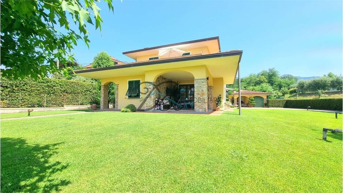 Villa in Camigliano, Capannori, Tuscany 2 - 18952755
