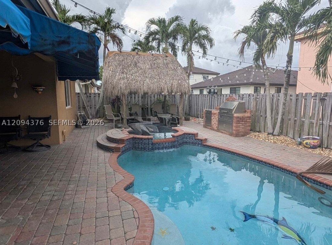 House in Miami, Florida, United States 3 - 18948593