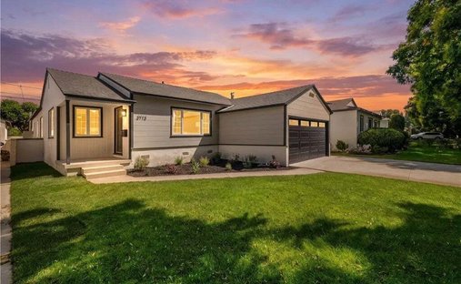 House in Signal Hill, California, United States 1