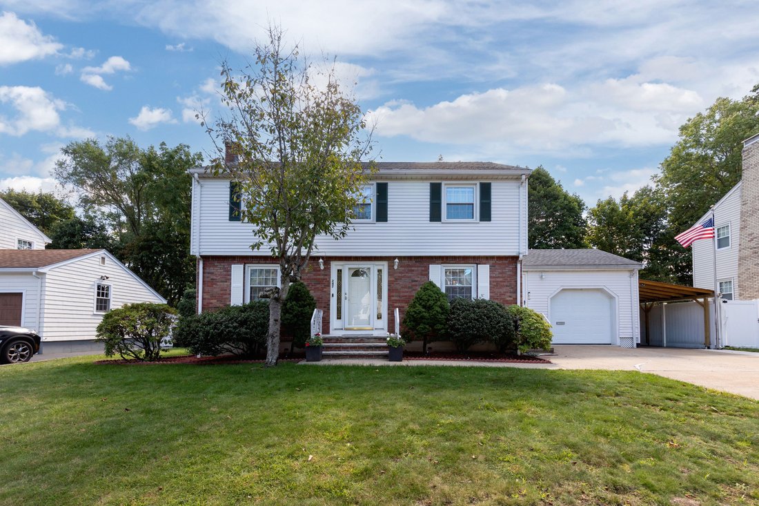 House in Belmont, Massachusetts, United States 3 - 18951063