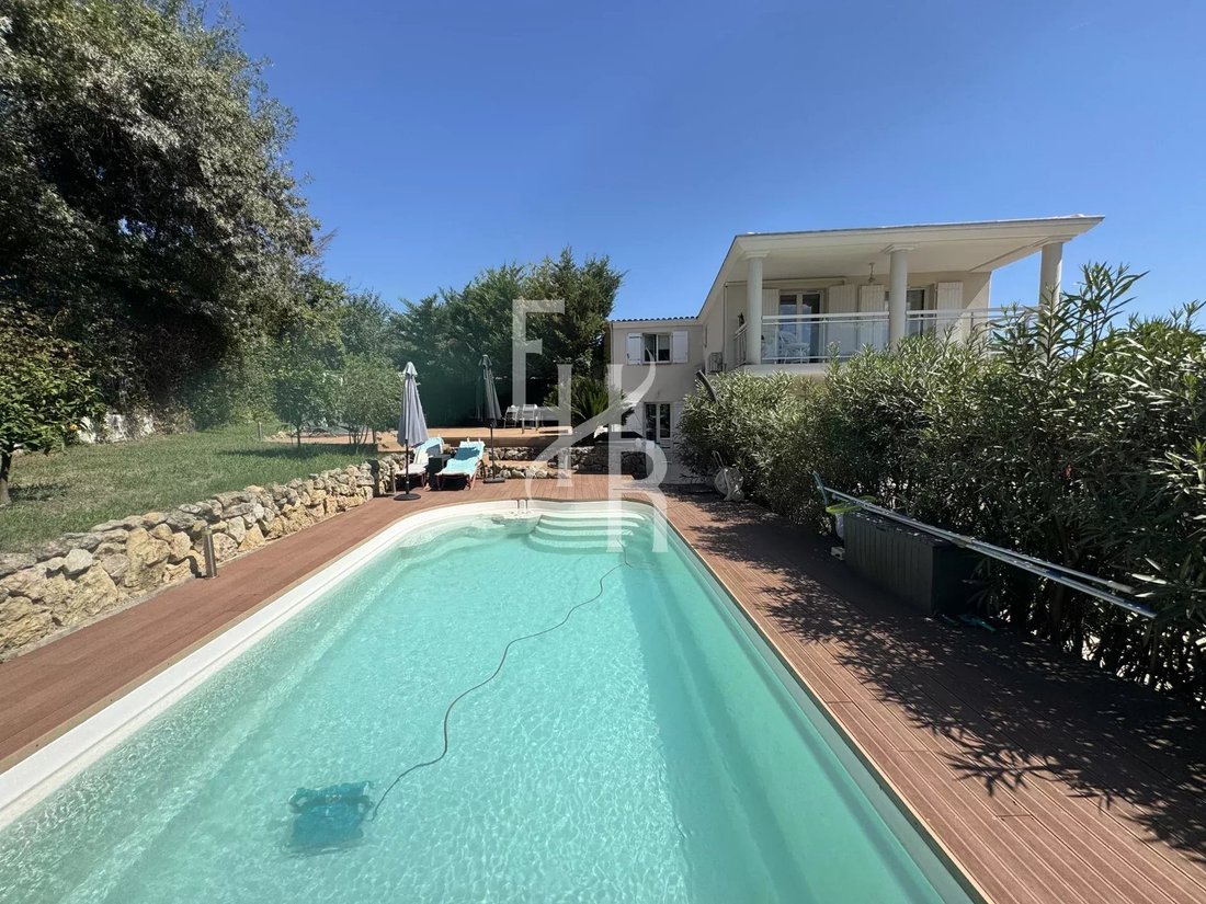 House in Mougins, Provence-Alpes-Côte d'Azur, France 1 - 18949639