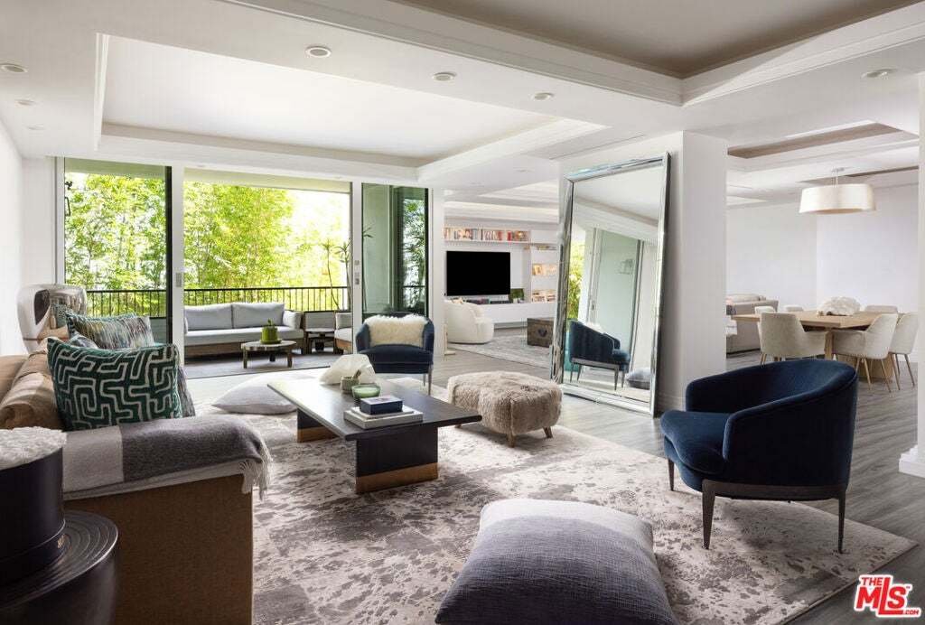Condo in Los Angeles, California, United States 1 - 18952194