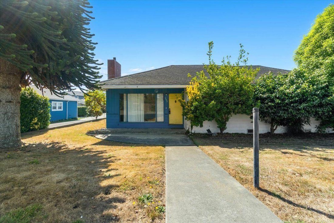 Arcata, California, United States 5 - 18950647