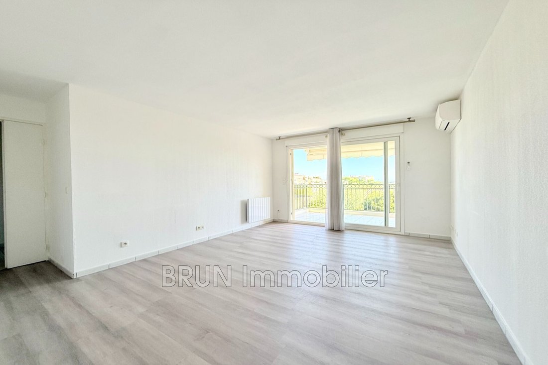 Apartment in Les Cougoulins-Rastines, Antibes, France 3 - 18949346