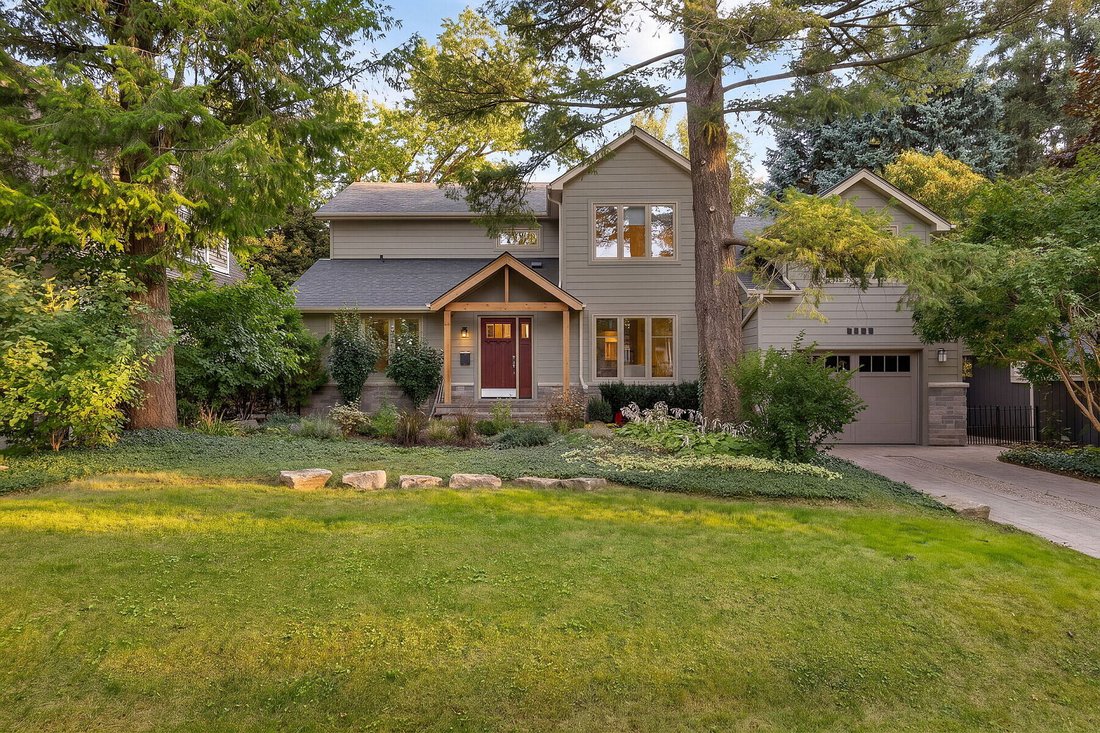 House in Oakville, Ontario, Canada 2 - 18950905