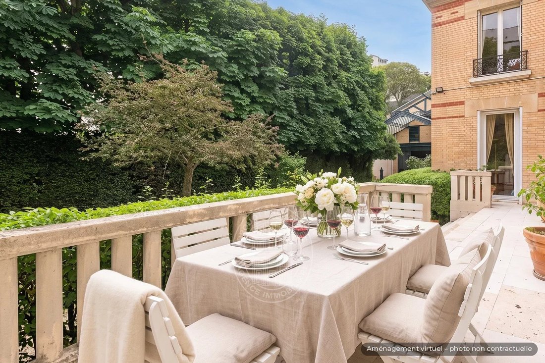 Apartment in Auteuil Nord, Paris 16e Arrondissement, Paris 2 - 18950055