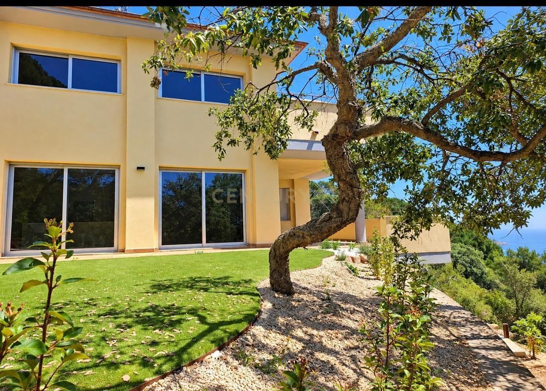 Villa in Sant Feliu de Guixols, Catalonia, Spain 4 - 16611221